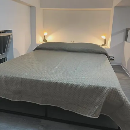 アパート La Perla Di Elena ジャルディーニ・ナクソス